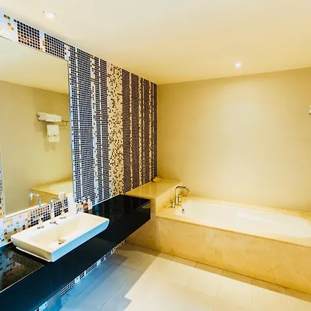 Luxury Seaview Apartments Managed By Anh Nha Trang Exterior photo