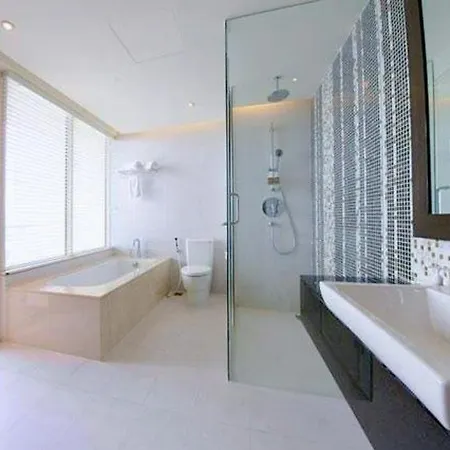 Luxury Seaview Apartments Managed By Anh Nha Trang Exterior photo